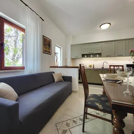 Cozy Mandula Lägenhet Vrsar