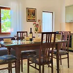 Cozy Mandula Vrsar