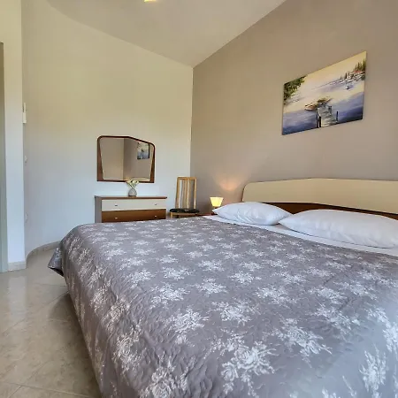 Cozy Mandula Vrsar