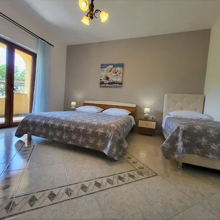 Cozy Mandula Apartment Vrsar